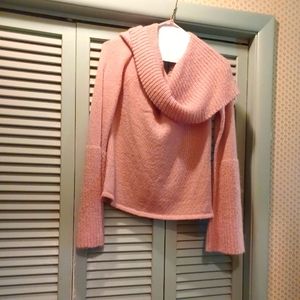 Jennifer Lopez sweater